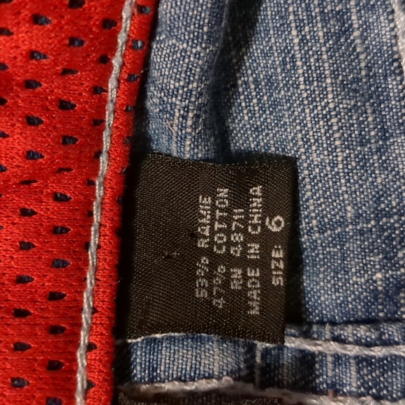 Chicago bulls 23 denim shorts size 6 made by emergency exit unisex - Picture 9 of 14